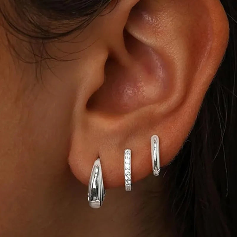 3Pcs Crystal Tragus Stud Earring Set Flower Cartilage Huggie Earring Bulk Helix Jewelry Women Fashion Heart Lobe Earring Pack