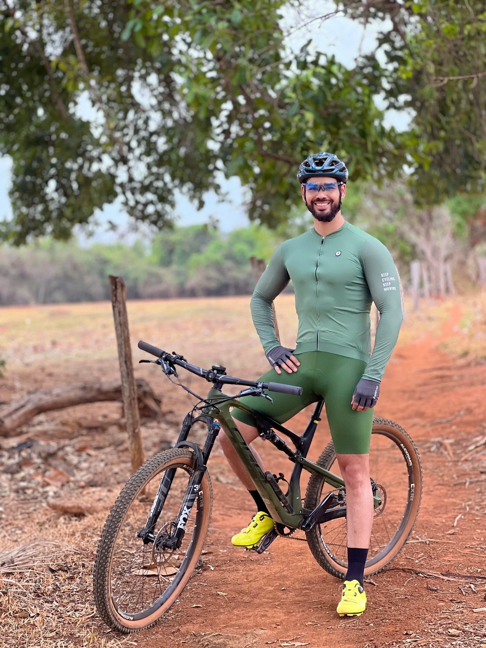 DAREVIE Cycling Jersey Long Sleeve Pro Aero Small Size 3D Bubble Mesh Cycling Jersey Men Women Breathable Man Cycling Maillot