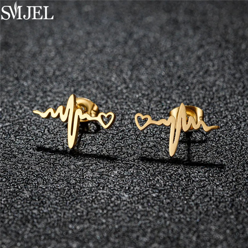 Stainless Steel Earring Hollow Love Heart Fashion Stud Earrings Classic Simple Earings for Women Wedding Jewelry Bridesmaid Gift
