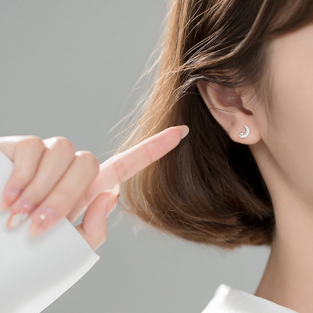 Simple Fashion Zircon Star Moon Mini Earrings for Women Cute Korean Planet Asymmetric Ear Studs Piercing Earrings Jewelry Gifts