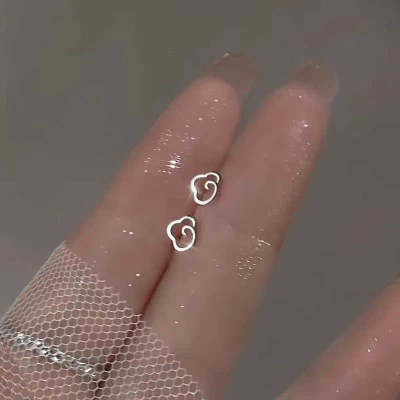 Fashion Tiny Minimalist Heart Stud Earrings For Women Teen Hypoallergenic Daily Wear Butterfly Earring Piercing Jewelry Gifts