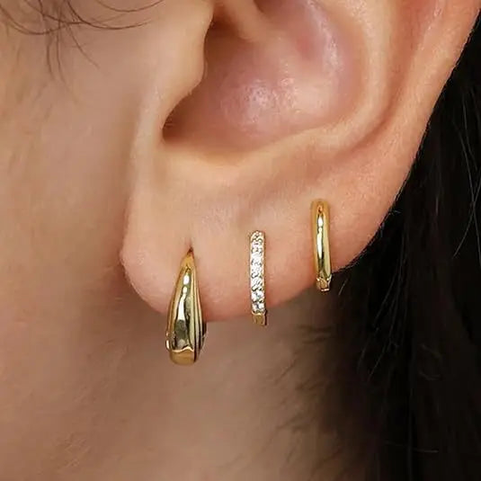 3Pcs Crystal Tragus Stud Earring Set Flower Cartilage Huggie Earring Bulk Helix Jewelry Women Fashion Heart Lobe Earring Pack