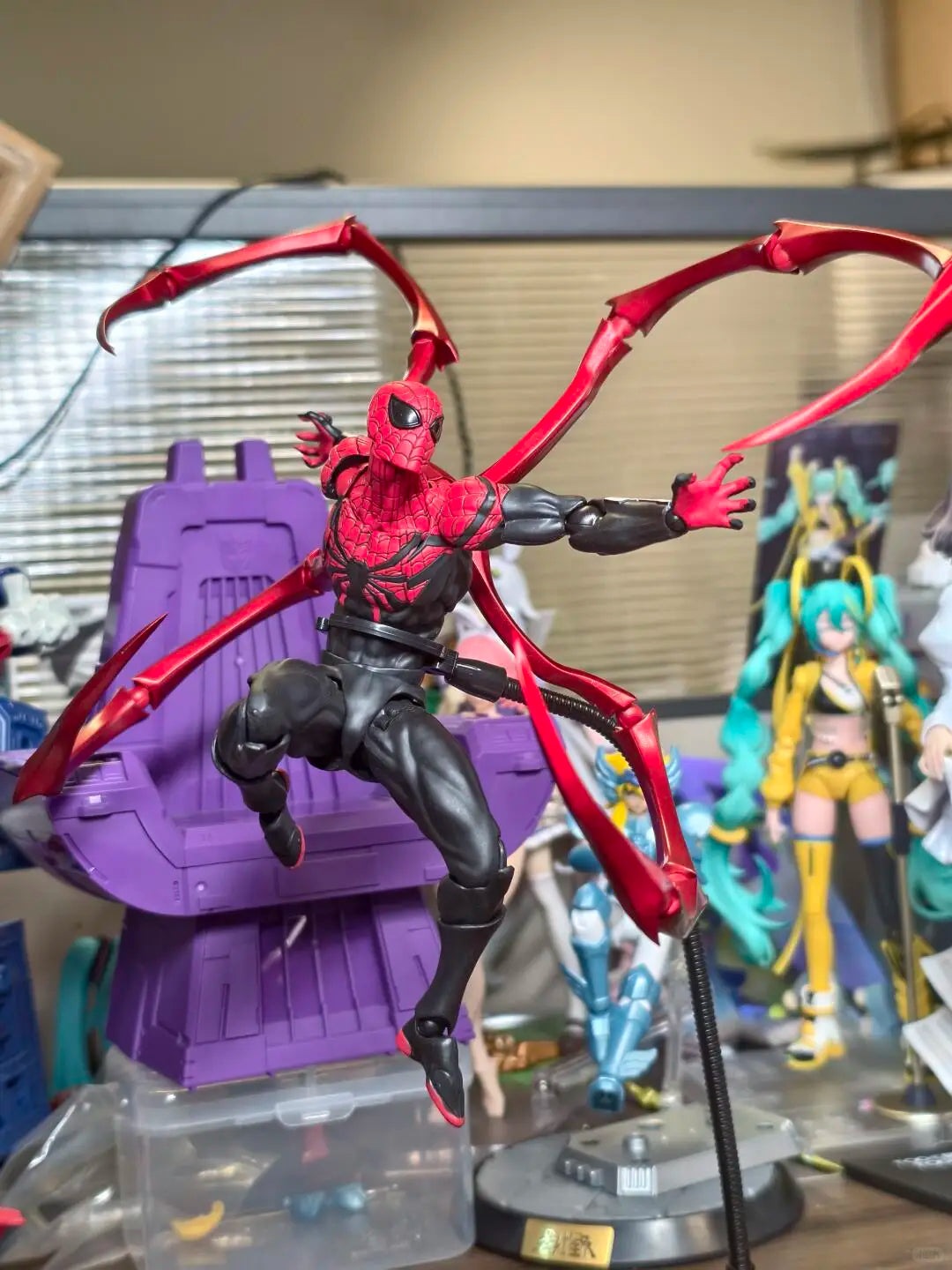 In Stock Mess Toys Superior Spider Man Doctor Octopus Peter Parker Messtoys Spiderman Neighbor Anime Action Figure Toys Gifts