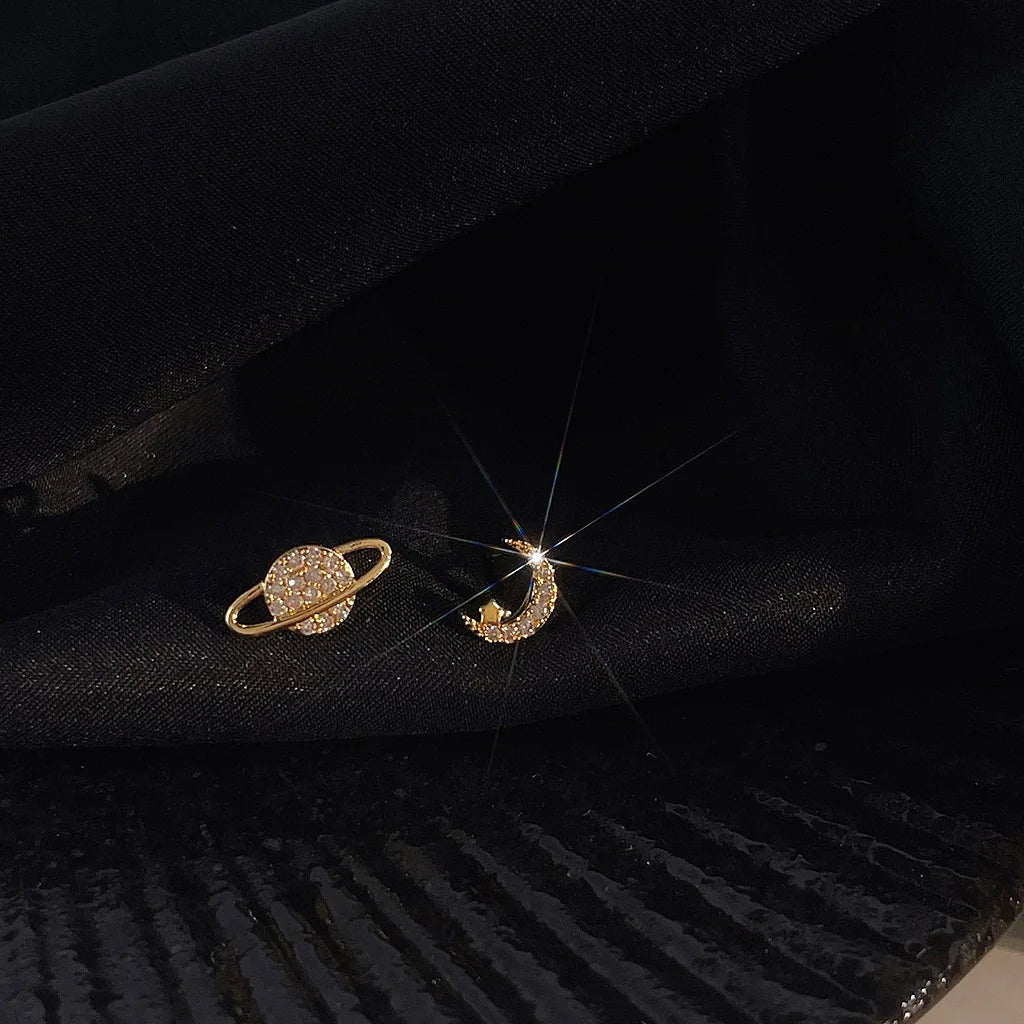 Simple Fashion Zircon Star Moon Mini Earrings for Women Cute Korean Planet Asymmetric Ear Studs Piercing Earrings Jewelry Gifts