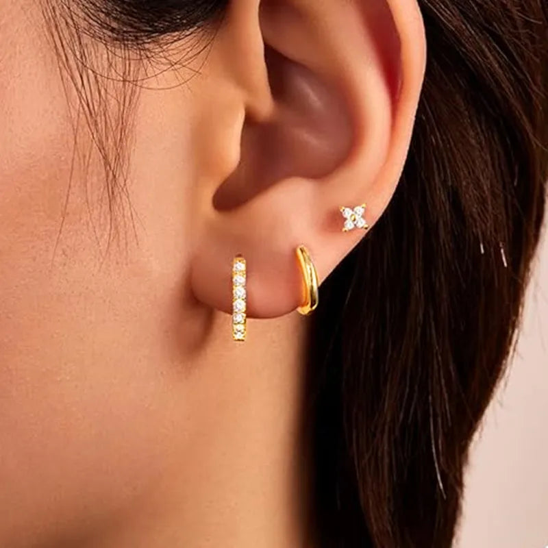 3Pcs Crystal Tragus Stud Earring Set Flower Cartilage Huggie Earring Bulk Helix Jewelry Women Fashion Heart Lobe Earring Pack