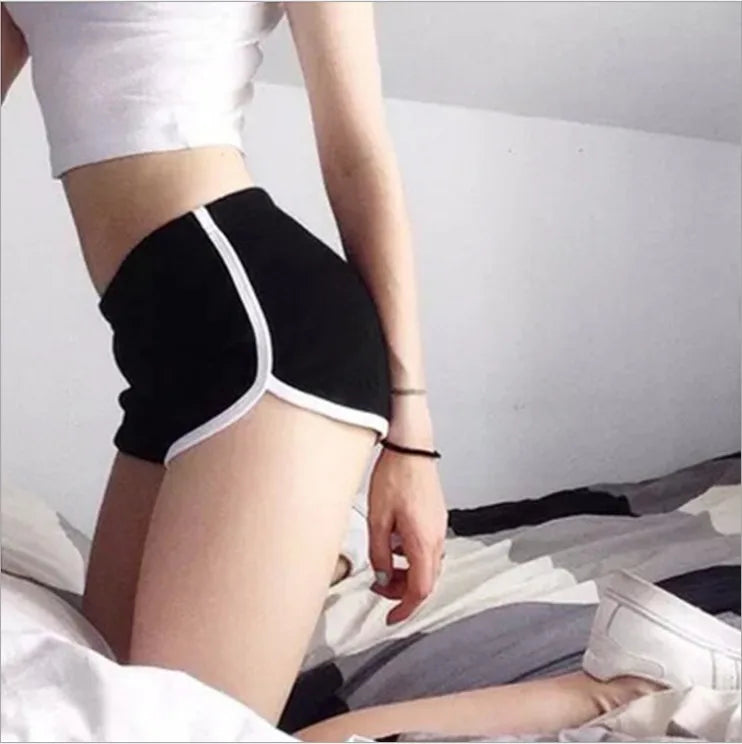 Women Sport Shorts cropped pants Fitness Nudity High Waist Hip Lift Running Yoga Side Pockets Tights Quick Dry Gym Sportswear