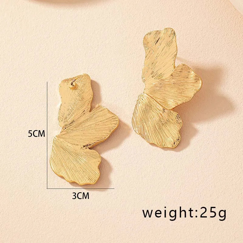 Vintage Metal Flower Post Stud Earrings For Women Fashion Gold Color Large Textured Petal Earring Party Jewelry Gift Accessories