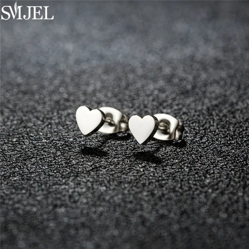 Stainless Steel Earring Hollow Love Heart Fashion Stud Earrings Classic Simple Earings for Women Wedding Jewelry Bridesmaid Gift